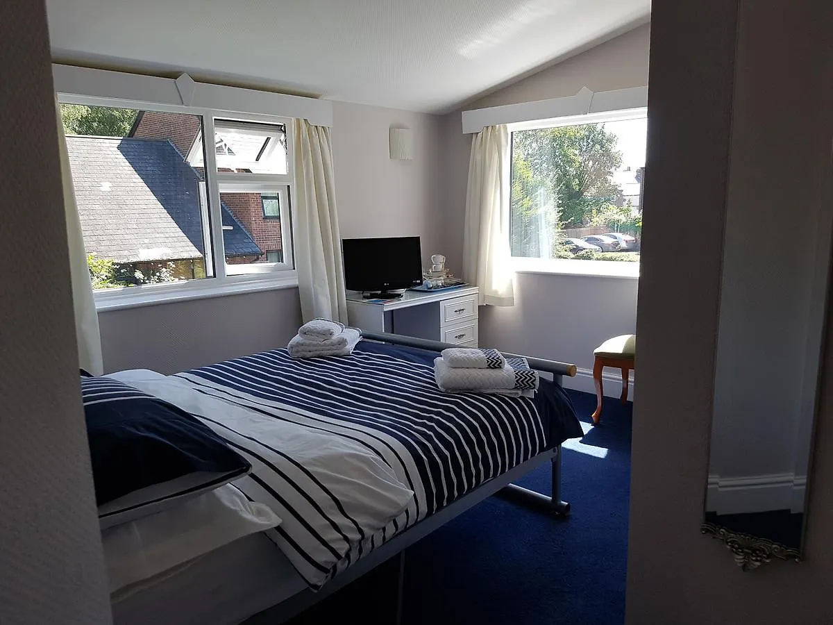 Alexandra Lodge Guest House 체스터 0*,